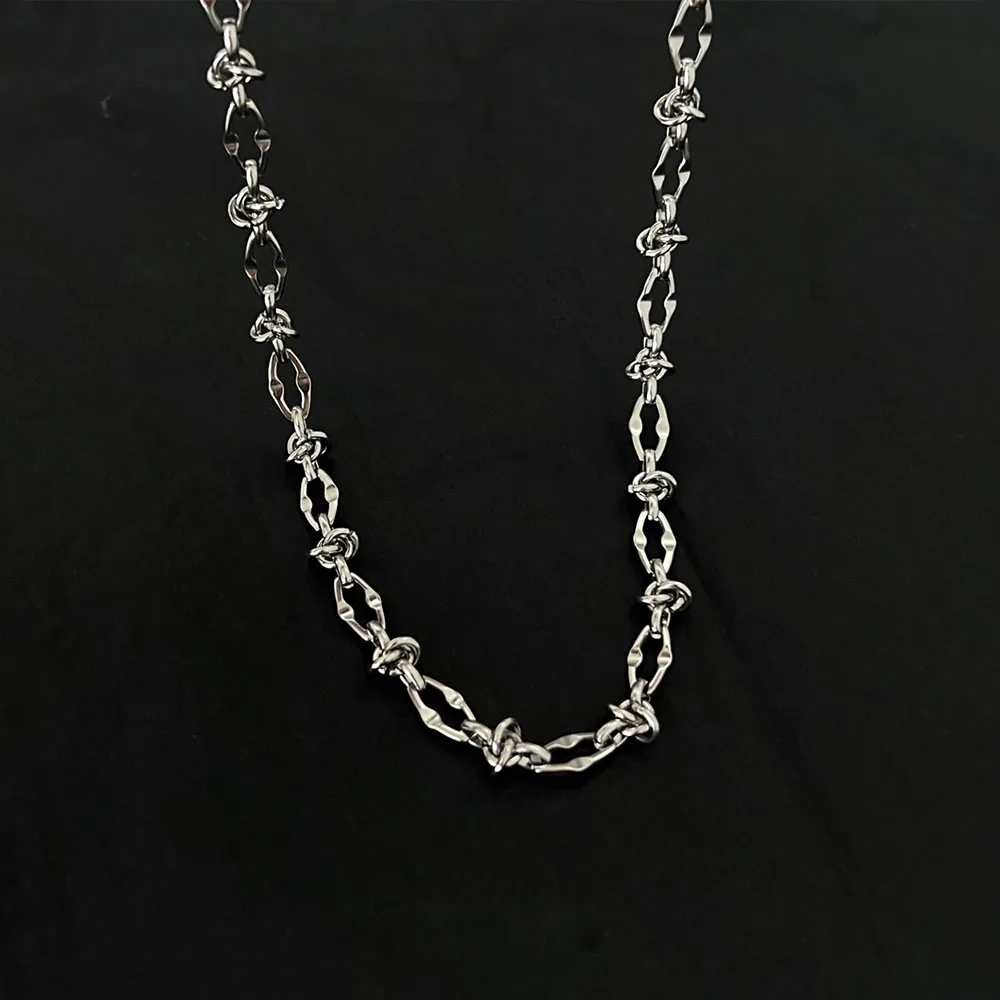 Interlocked Chain Necklace