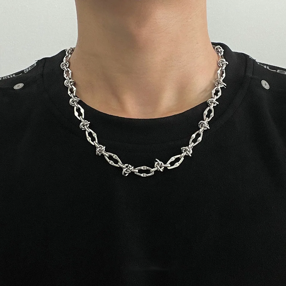 Interlocked Chain Necklace