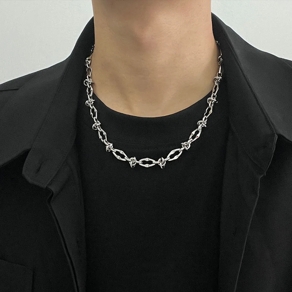 Interlocked Chain Necklace